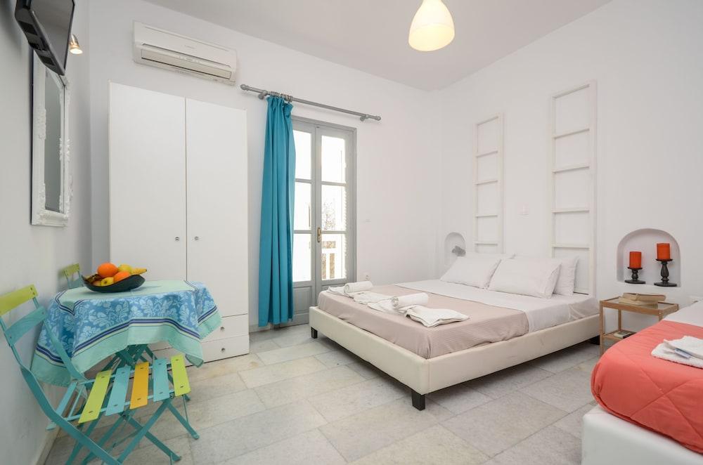 Depis Suites Naxos City Exterior photo