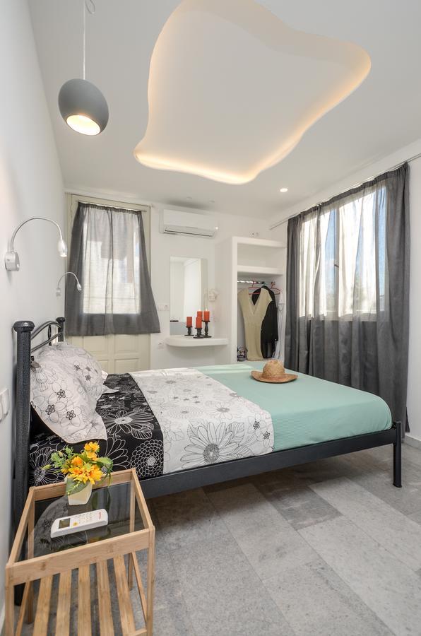 Depis Suites Naxos City Exterior photo