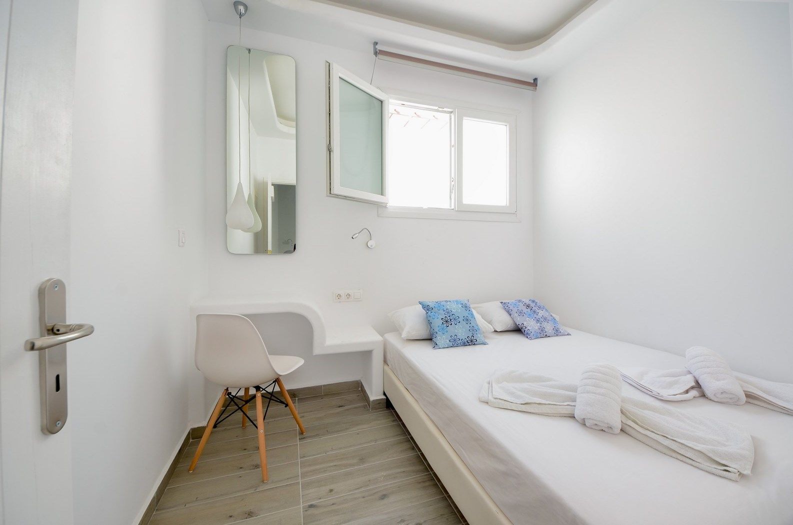 Depis Suites Naxos City Exterior photo